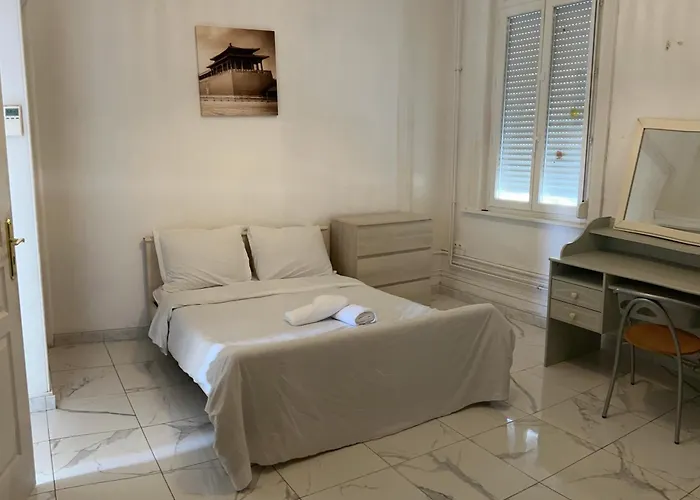 Calaisfornia Homestay szállás *